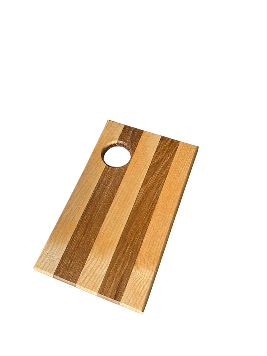 Planche de service artisanale en bois