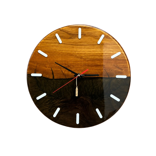 Horloge murale artisanale bois et résine noire